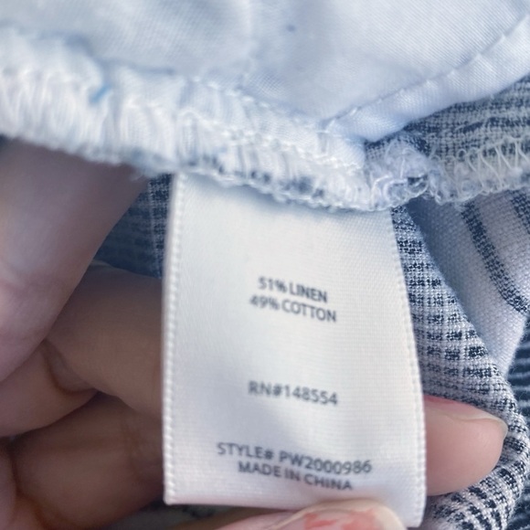 Striped linen Shorts Size Medium - Picture 7 of 10